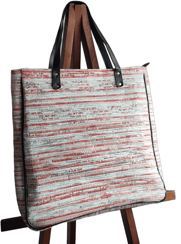 TOTEBAG ANSE EN CUIR AVEC CEINTURE ET FERMETURE